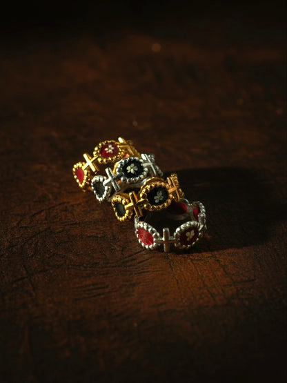 Crest Ring