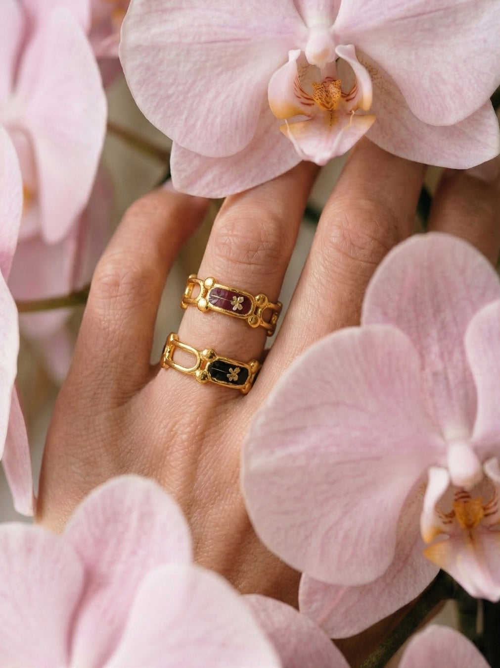 Cloche Ring